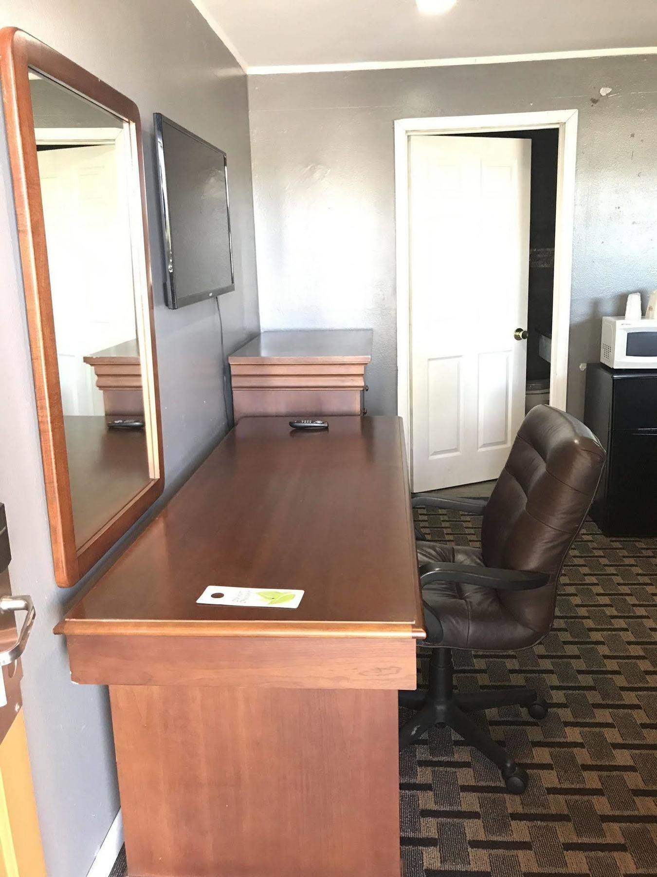 Economy Inn Marshalltown Ngoại thất bức ảnh