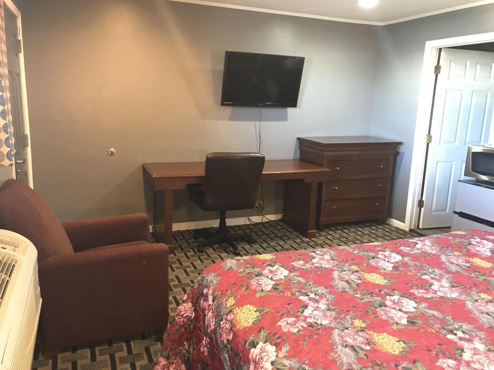Economy Inn Marshalltown Ngoại thất bức ảnh